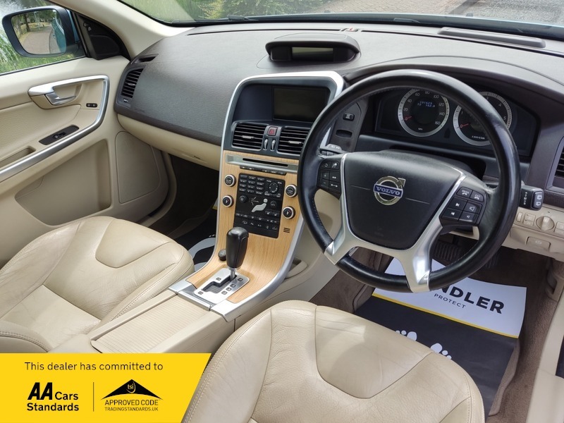 Volvo XC60 2.4 D5 Se Lux Awd 205 Bhp Black #24