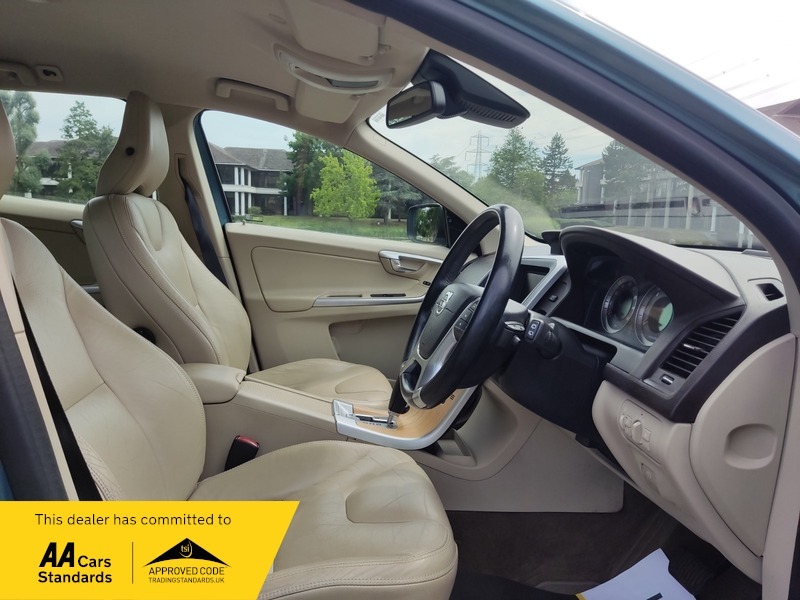 Volvo XC60 2.4 D5 Se Lux Awd 205 Bhp Black #22
