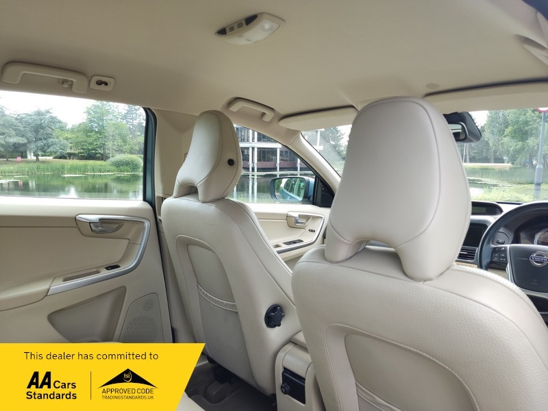Volvo XC60 2.4 D5 Se Lux Awd 205 Bhp Black #34