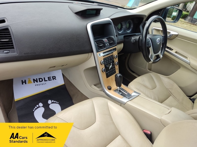 Volvo XC60 2.4 D5 Se Lux Awd 205 Bhp Black #42