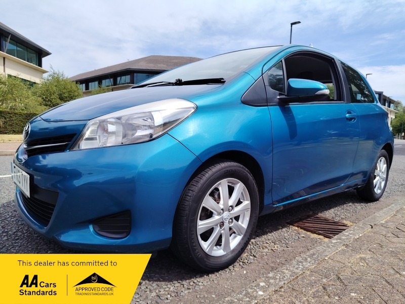 Toyota Yaris 1.3 Automatic Petrol Purple #14