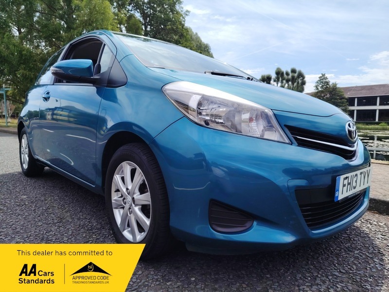 Toyota Yaris 1.3 Automatic Petrol Purple #13
