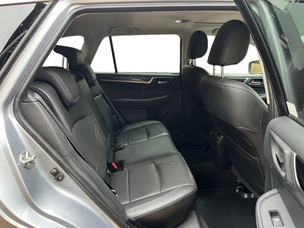 Subaru Outback D Se Silver #10