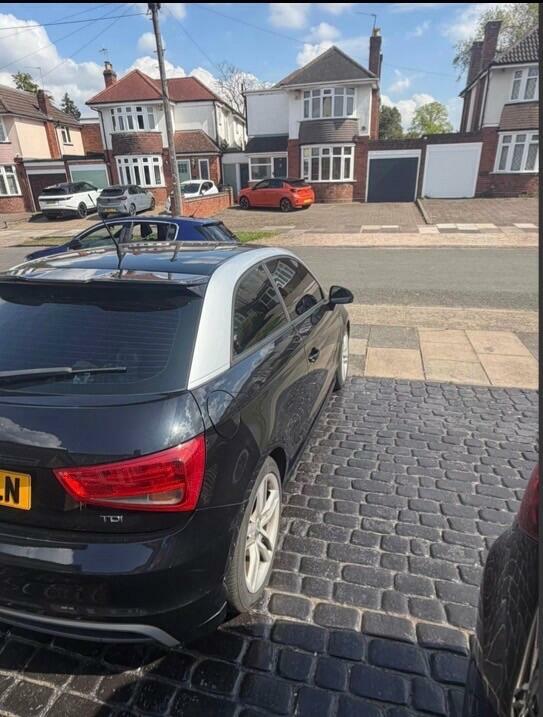 Audi A1 S Line Black #3