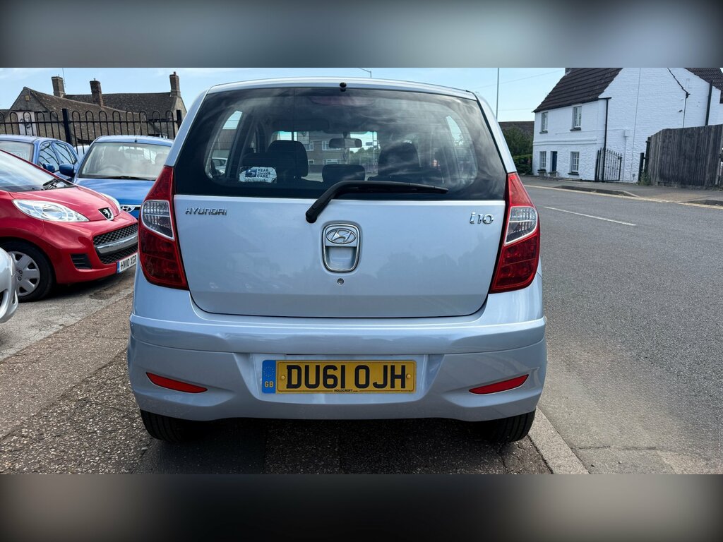 Hyundai I10 Hatchback Silver #9
