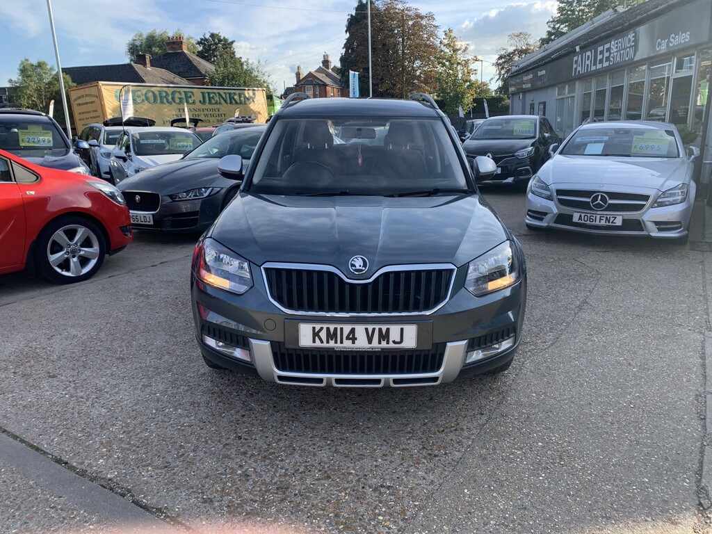 Skoda Yeti Suv 1.2 Tsi S 2014 KM14VMJ Grey #3