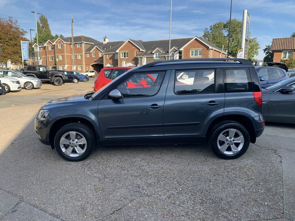 Skoda Yeti Suv 1.2 Tsi S 2014 KM14VMJ Grey #5