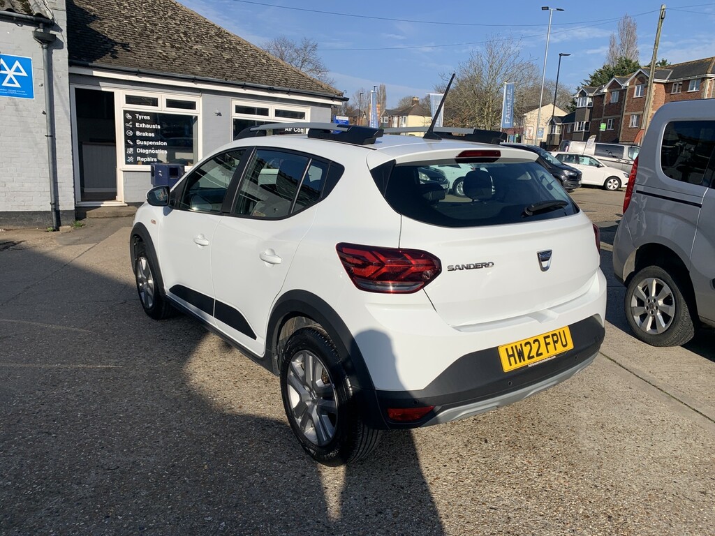 Dacia Sandero Stepway Hatchback 1.0 Stepway Comfort Tce 90 2022 White #6
