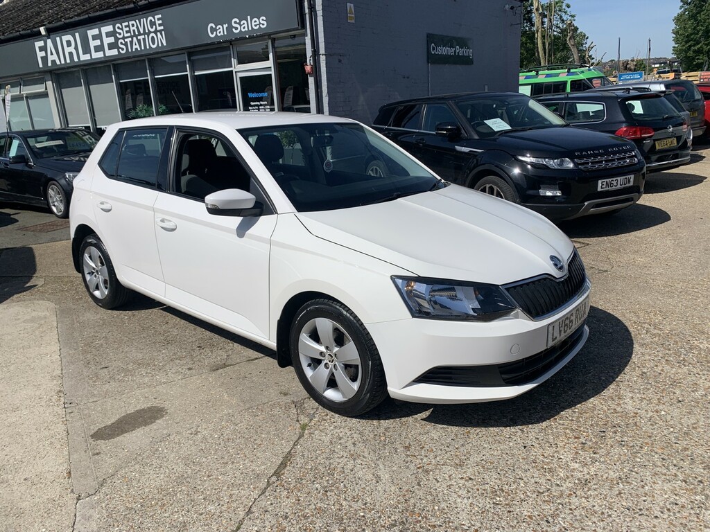 Skoda Fabia 1.0 Se LV66RUA White #2