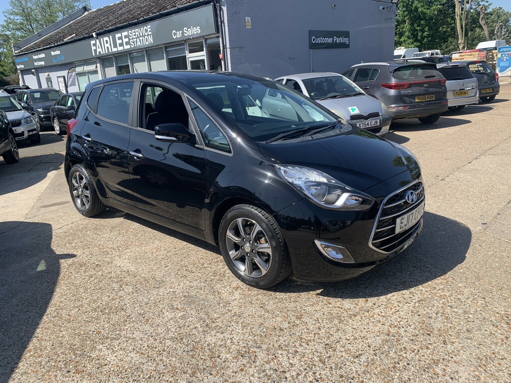 Hyundai Ix20 Hatchback 1.4 Blue Drive Premium Nav 2017 Black #2