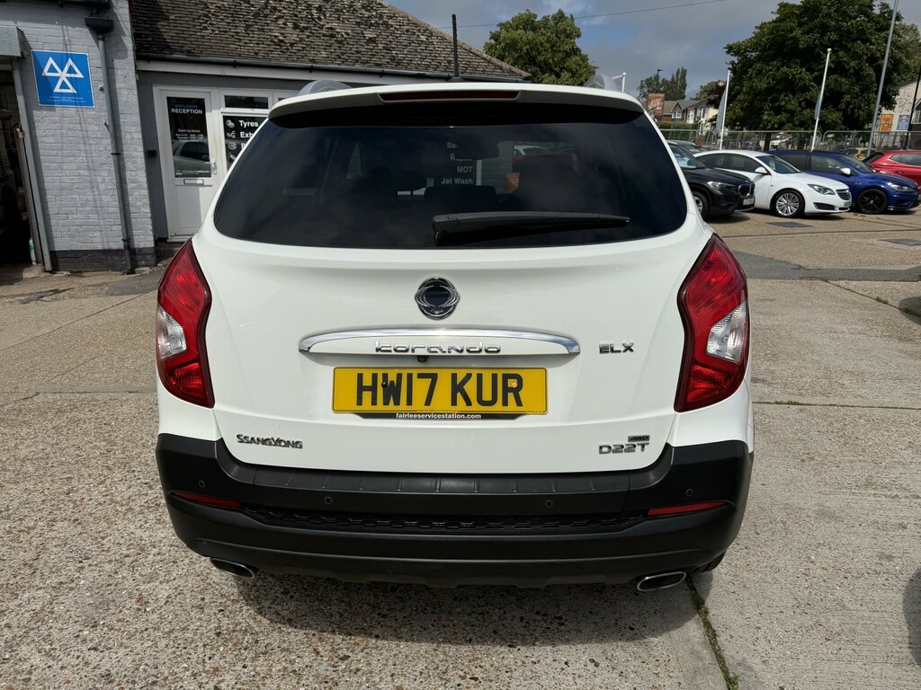 SsangYong Korando Suv 2.2 D Elx 2017 White #5