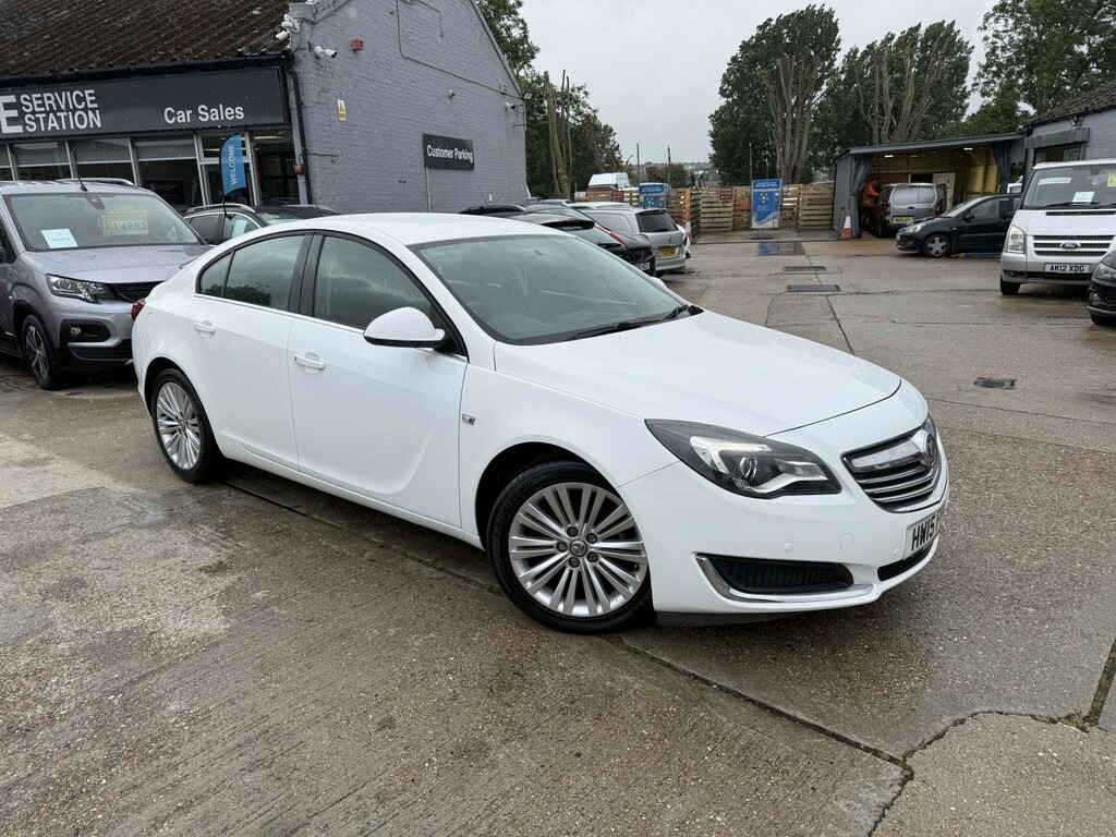 Vauxhall Insignia Hatchback 2.0 Cdti Ecoflex Energy 2015 White