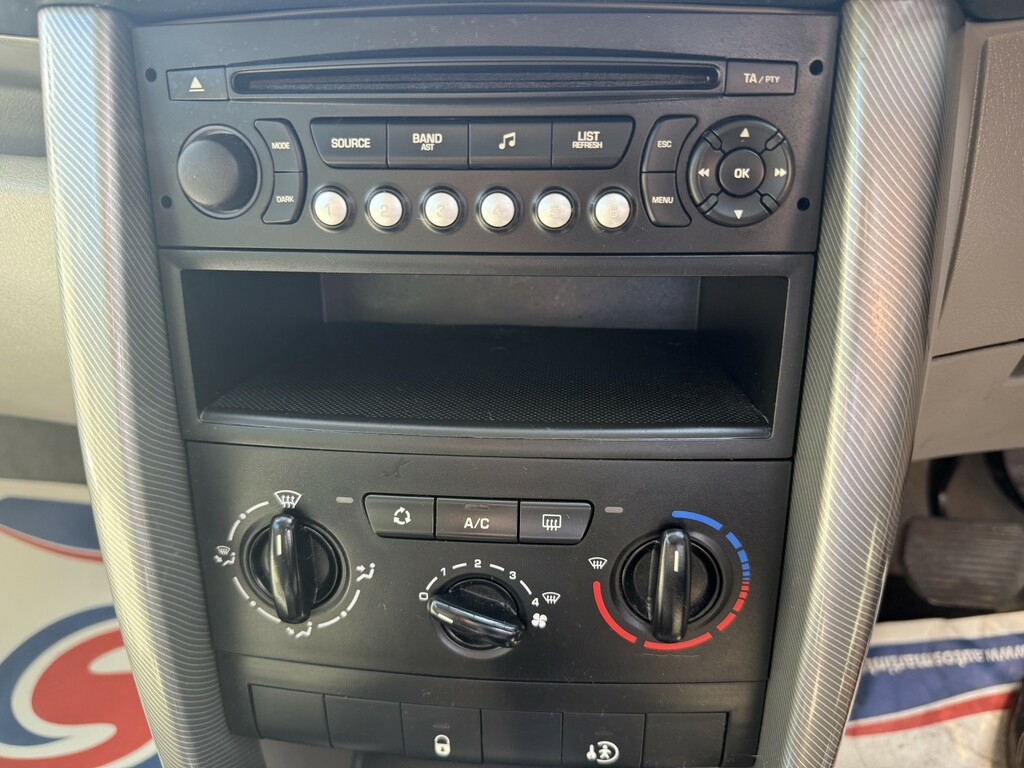 Peugeot 207 1.4 Mplay Blue #11