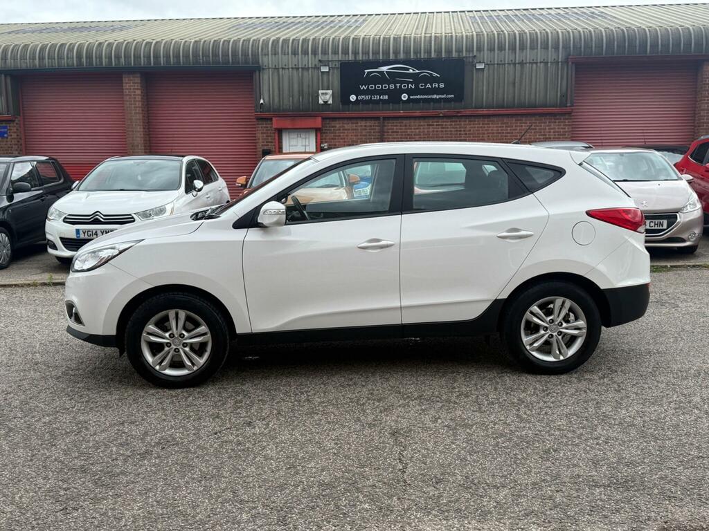 Hyundai Ix35 Style White #6