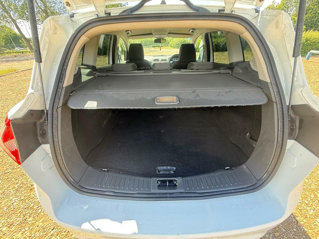 Ford Kuga Zetec Tdci White #23