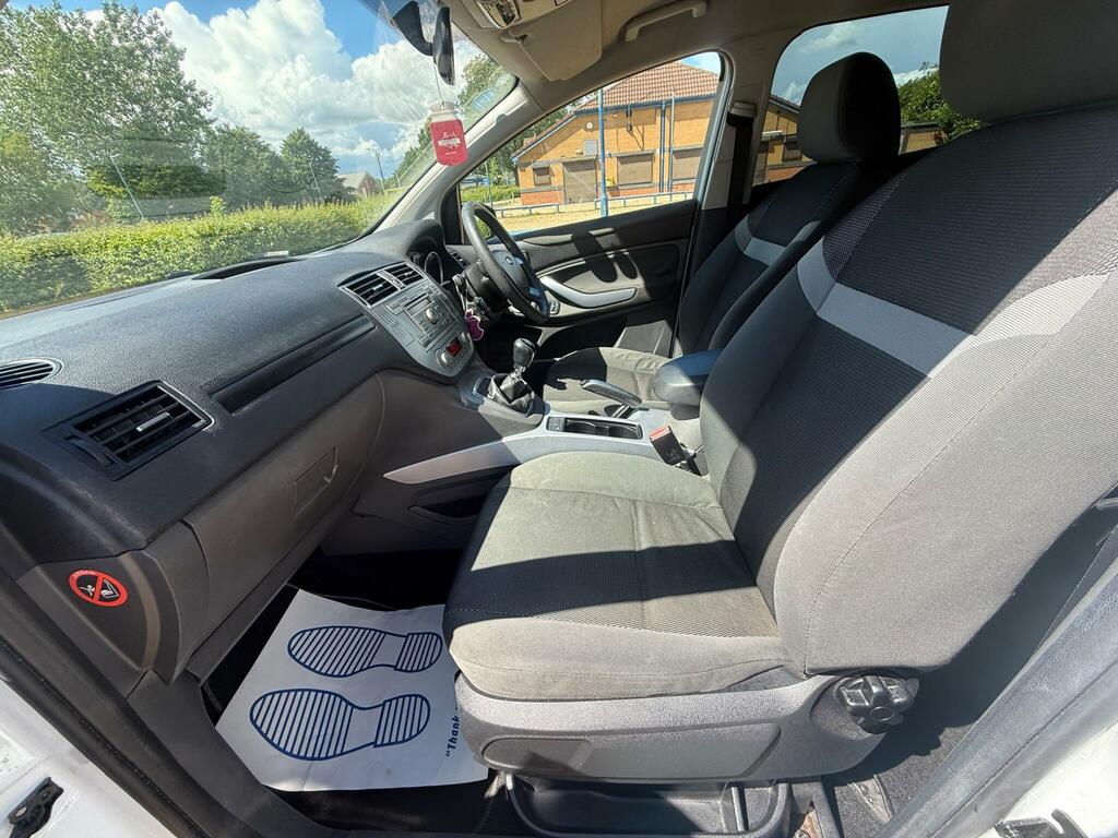 Ford Kuga Zetec Tdci White #16