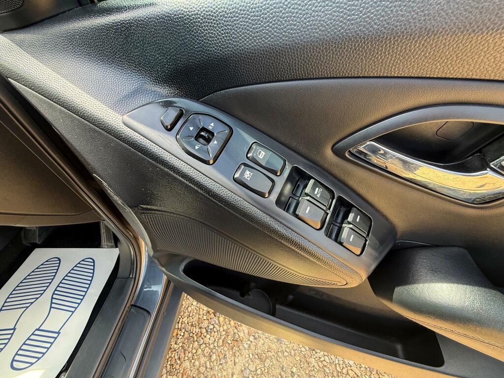Hyundai Ix35 Ix35 Premium 2Wd Crdi Grey #25