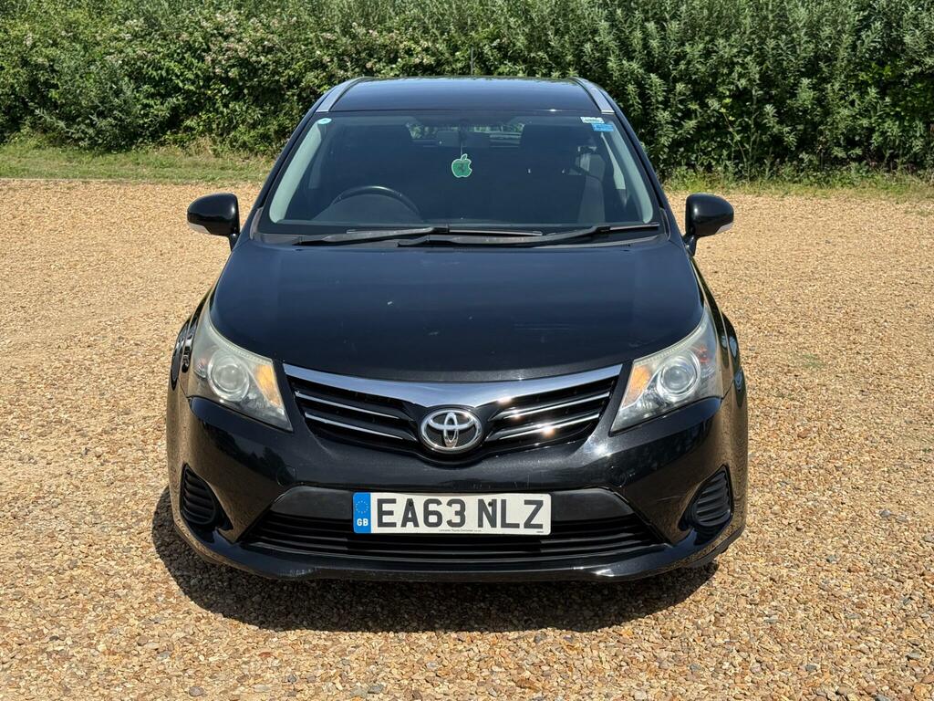Toyota Avensis Active Black #2