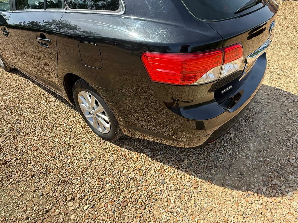 Toyota Avensis 2.0 D-4d Icon Silver #33