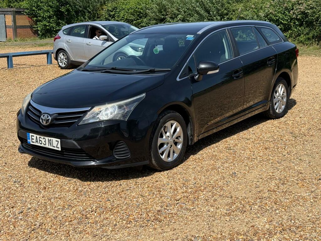 Toyota Avensis Active Black #3