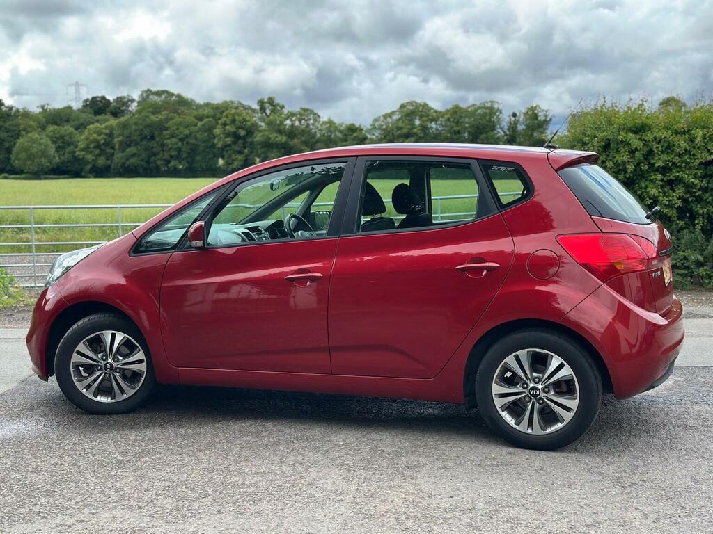 Kia Venga 2 Red #8