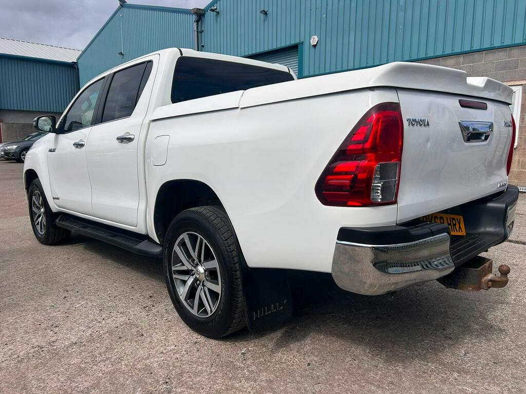 Toyota HILUX Pickup 2.4 D-4d Invincible 4Wd Euro 6 Ss T White #5