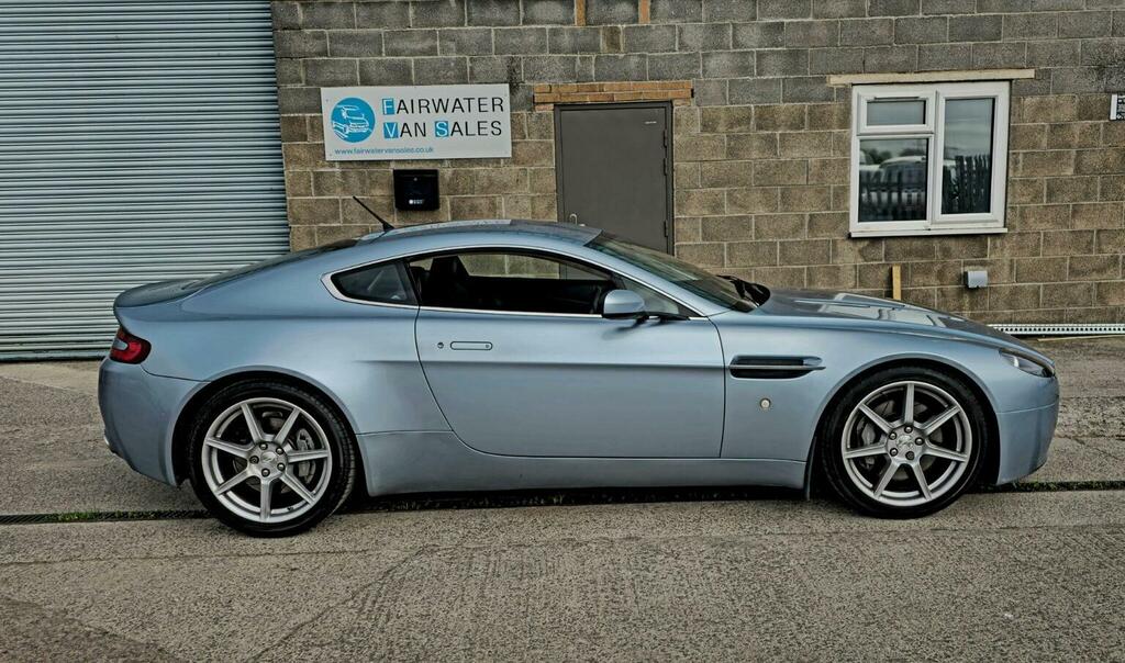 Aston Martin Vantage Silver #21