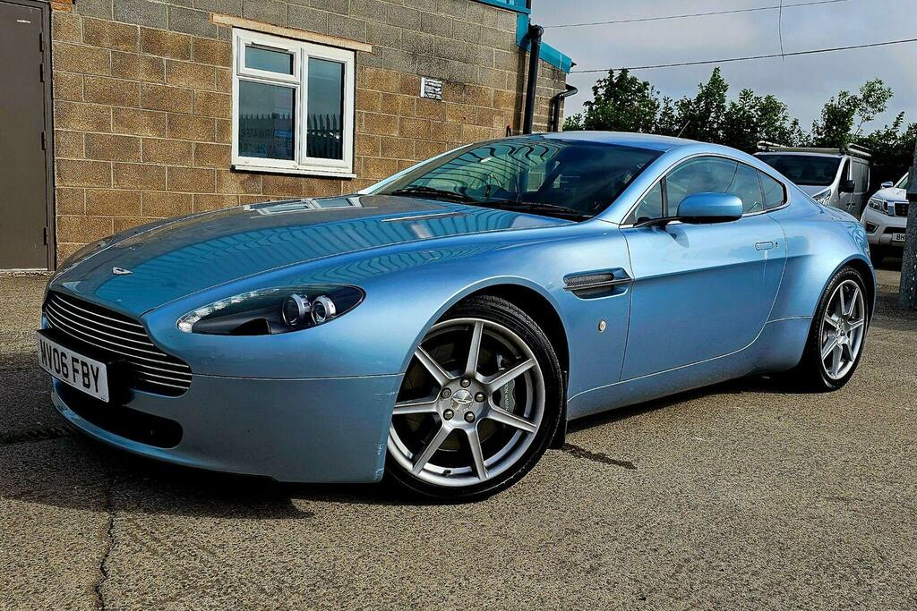 Aston Martin Vantage Silver #3