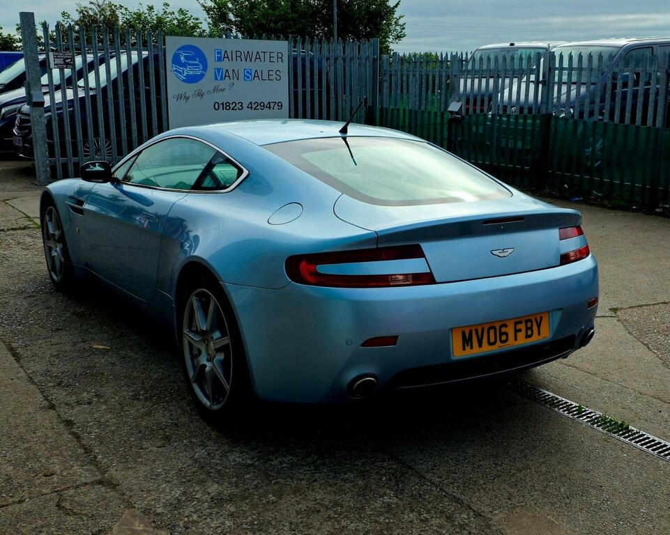 Aston Martin Vantage Silver #13