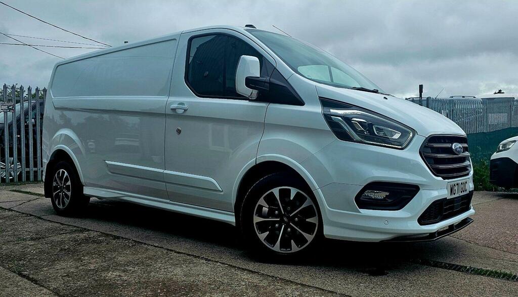 Ford Transit Custom Panel Van 2.0 310 Ecoblue Sport L2 H1 Euro 6 Ss WG71GUC White