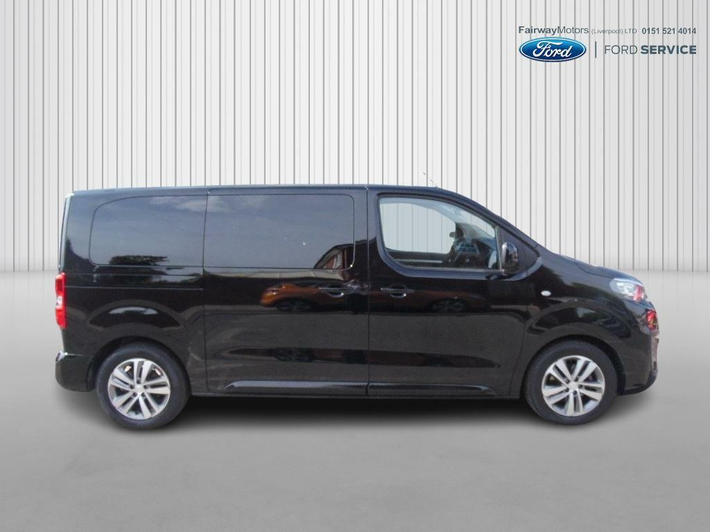 Peugeot Traveller Business Vip Black #2