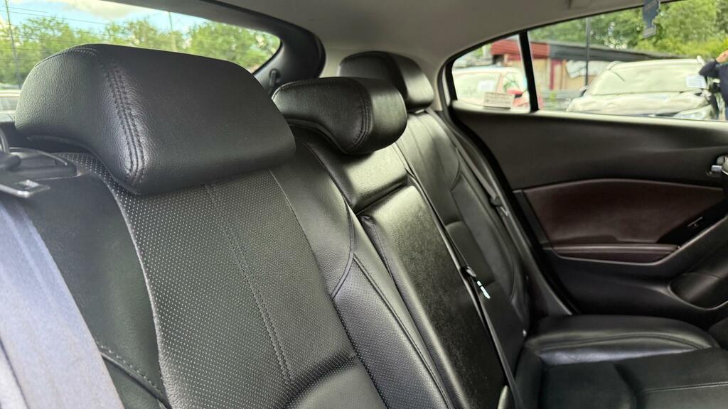Mazda 3 2.0 Sport Nav White #44