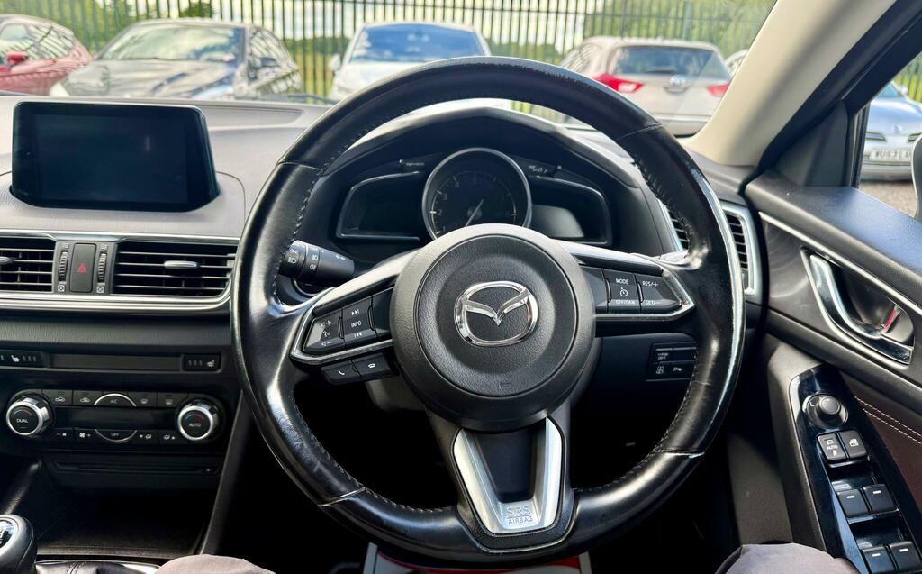Mazda 3 2.0 Sport Nav White #39