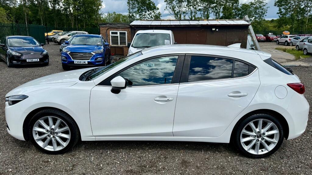 Mazda 3 2.0 Sport Nav White #8