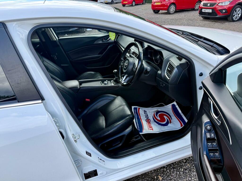 Mazda 3 2.0 Sport Nav White #18