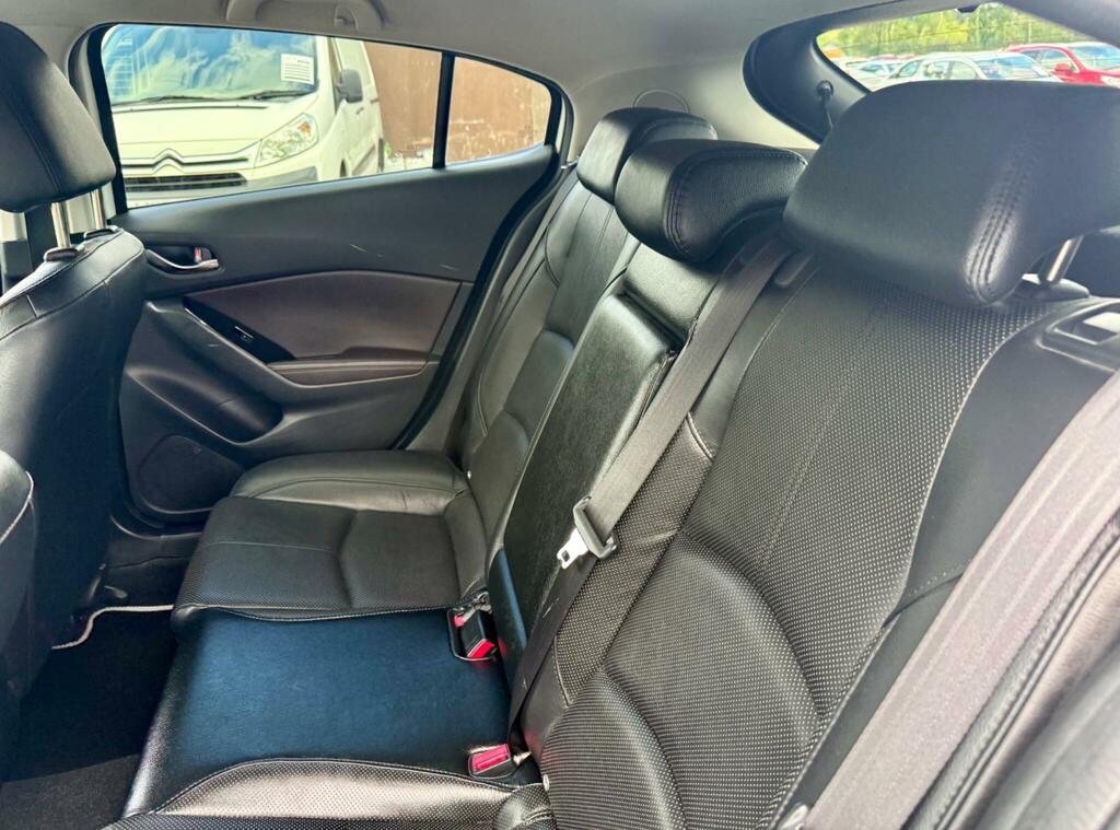 Mazda 3 2.0 Sport Nav White #20