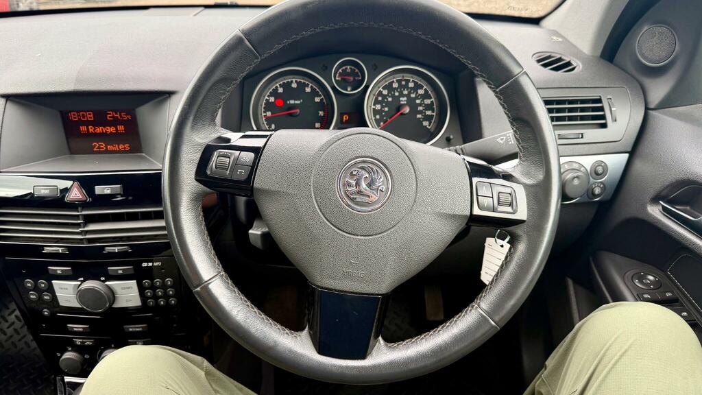 Vauxhall Astra Active Plus Silver #42