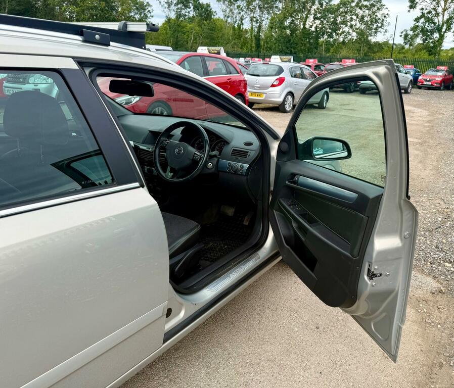 Vauxhall Astra Active Plus Silver #35