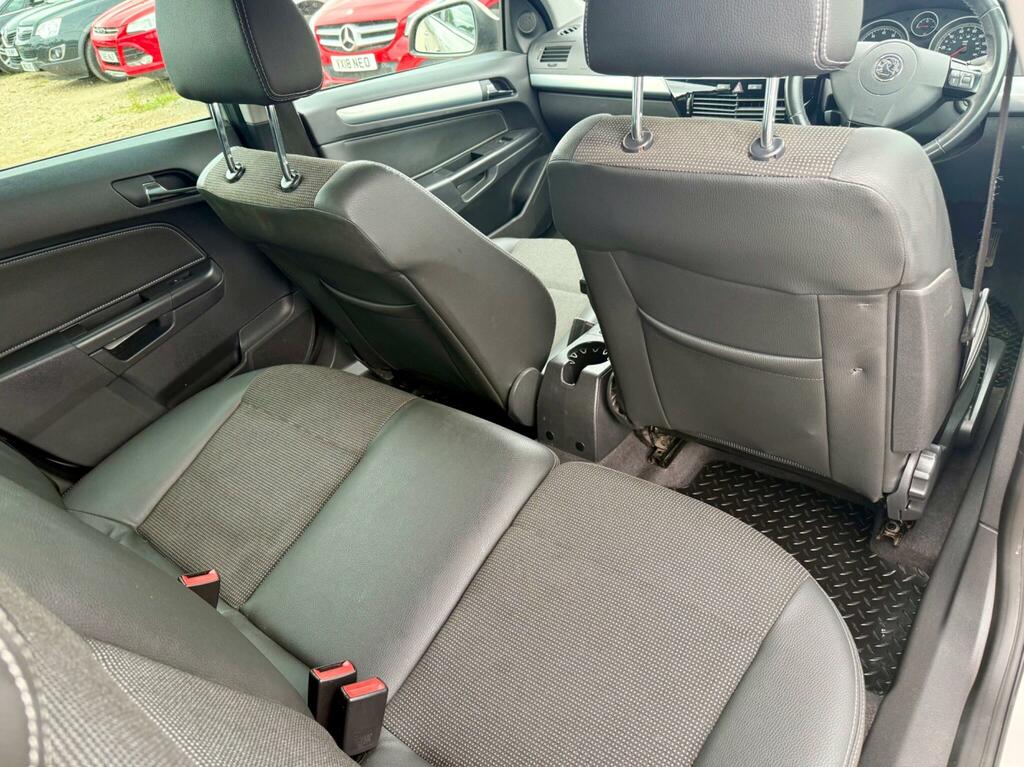 Vauxhall Astra Active Plus Silver #27