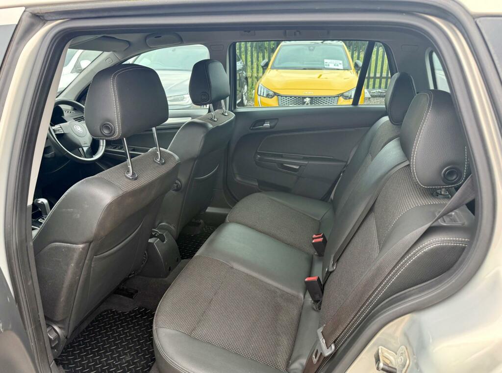 Vauxhall Astra Active Plus Silver #23