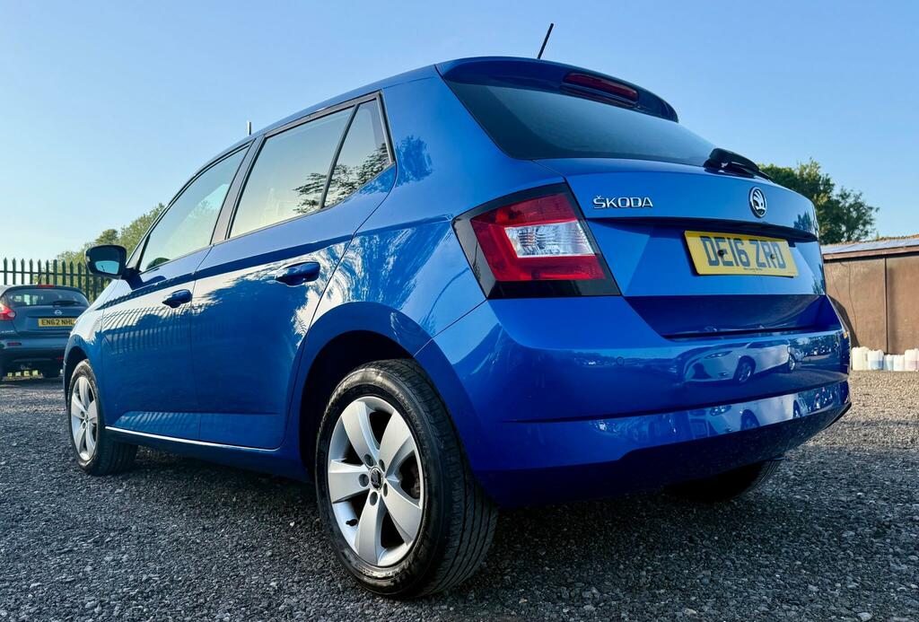 Skoda Fabia Se Blue #4