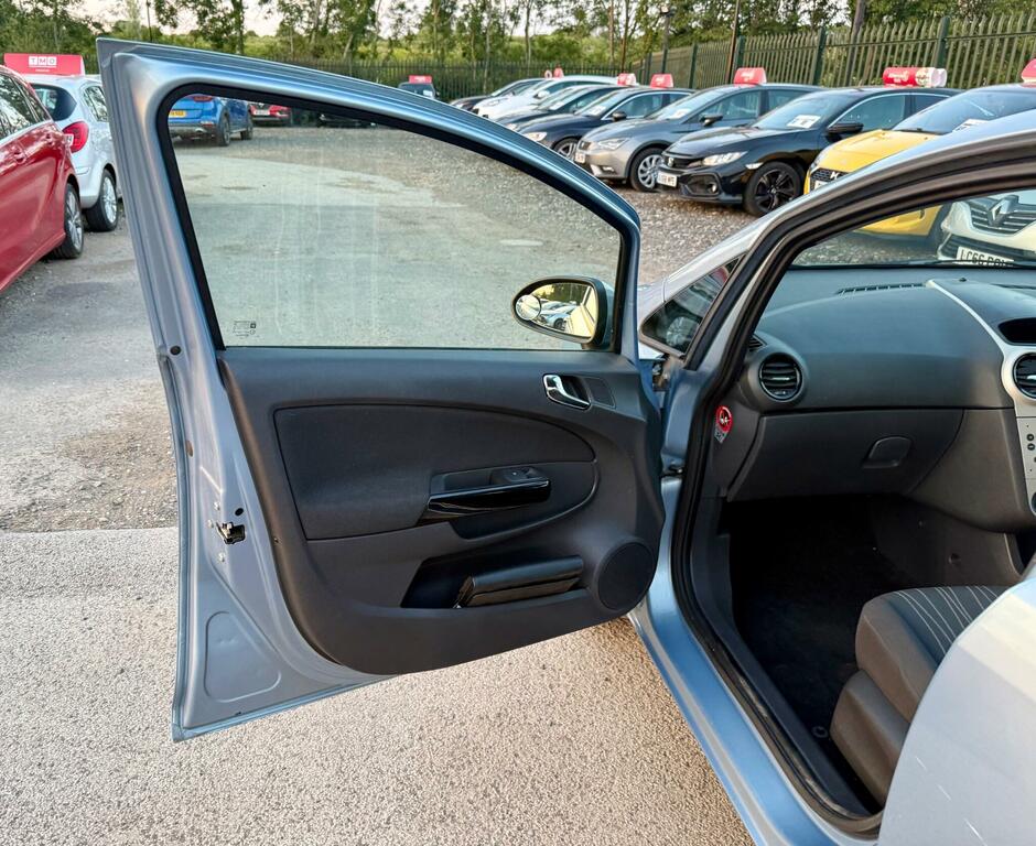 Vauxhall Corsa 1.4I 16V Club Blue #36
