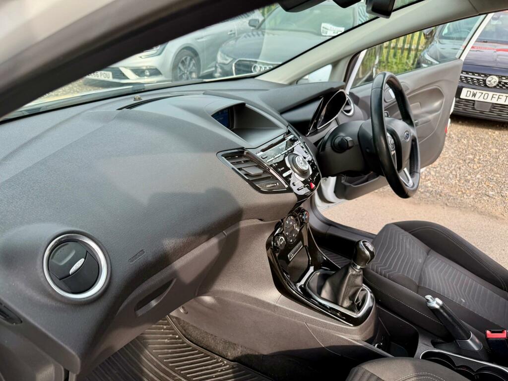 Ford Fiesta Hatchback 1.0T Ecoboost Titanium Euro 5 Ss Blue #17
