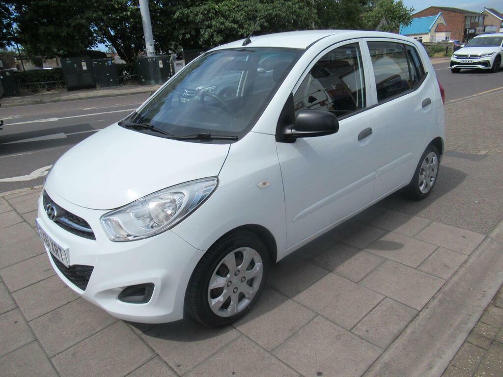 Hyundai I10 1.2 Classic Euro 5 EX61XRT White #2