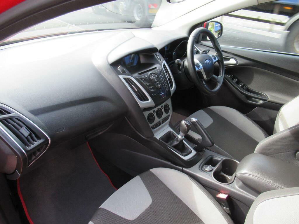 Ford Focus 1.0 Titanium 124 Bhp Silver #7
