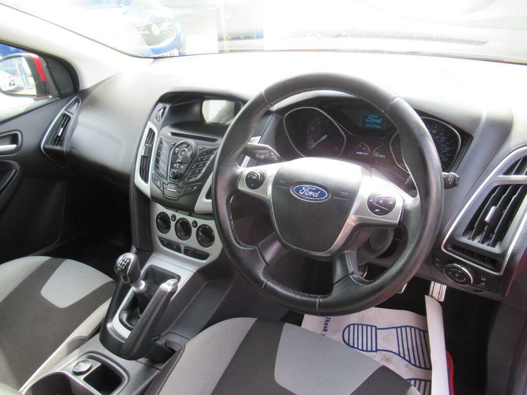Ford Focus 1.0 Titanium 124 Bhp Silver #23