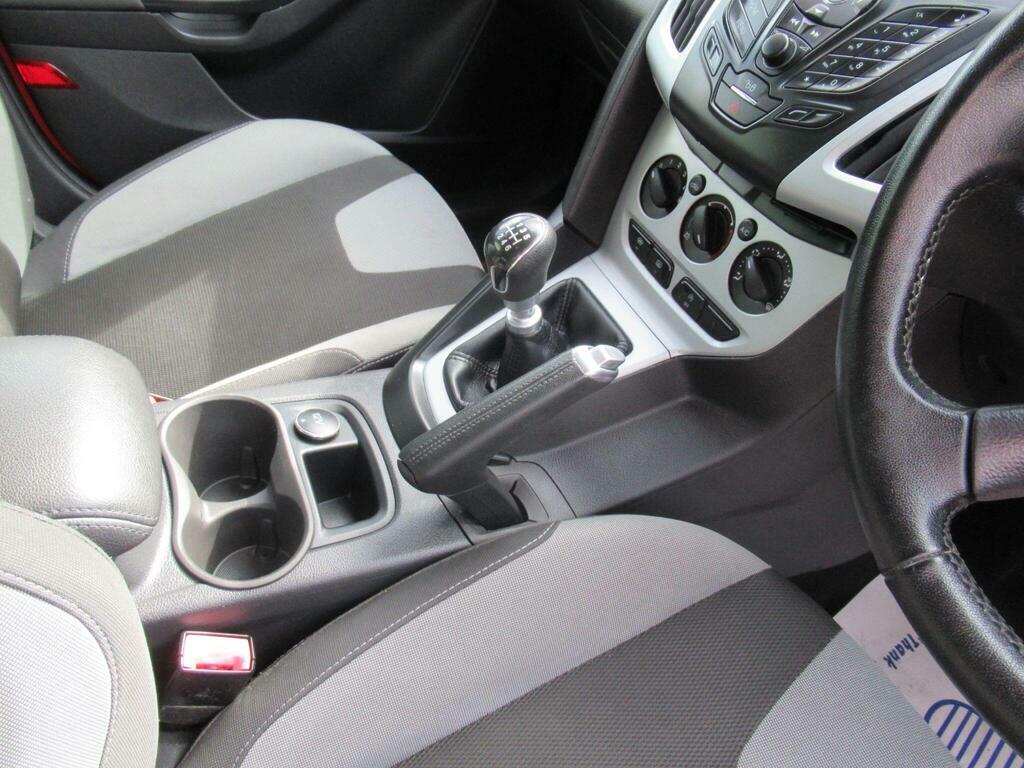 Ford Focus 1.0 Titanium 124 Bhp Silver #16