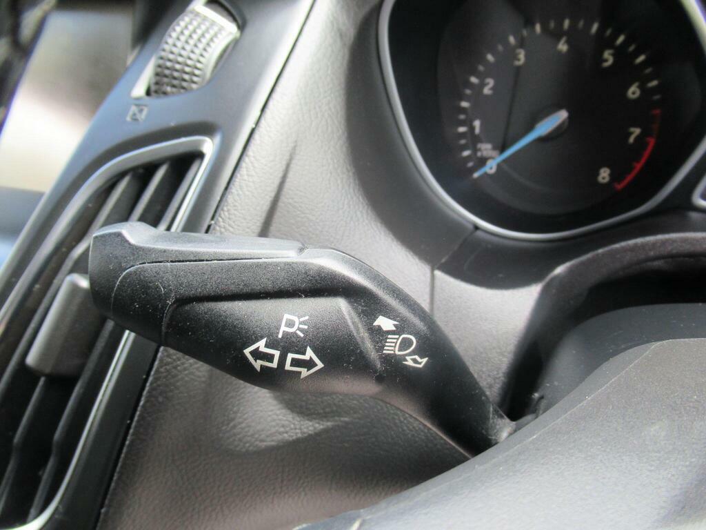 Ford Focus 1.0 Ecoboost 125 Zetec White #20