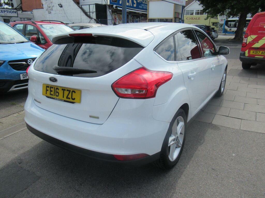 Ford Focus 1.0 Ecoboost 125 Zetec White #11