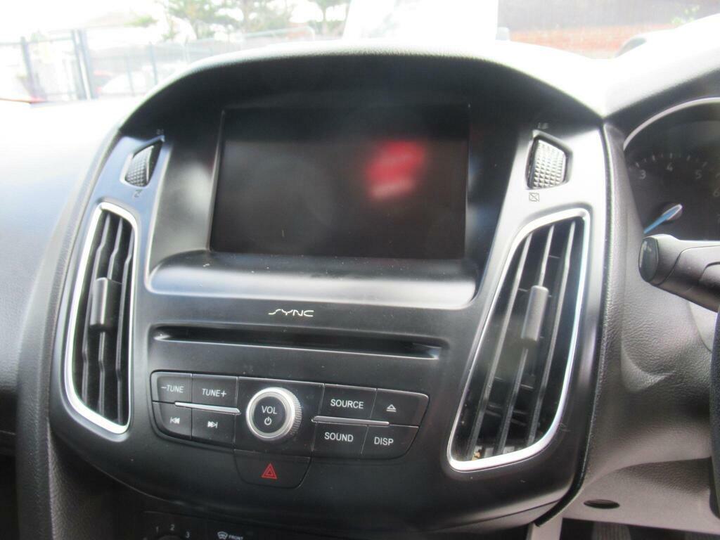Ford Focus 1.0 Ecoboost 125 Zetec White #22